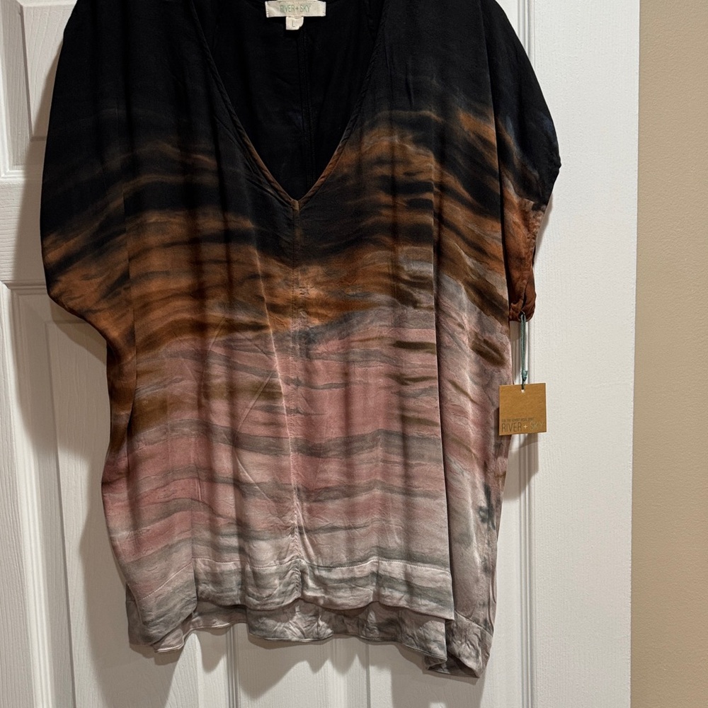 River & Sky, Gradient Black and Brown Women's Top, size L - Picture 2 of 4